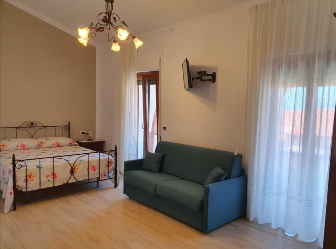 Relax Da Giusy Hotel Vatolla Exterior photo